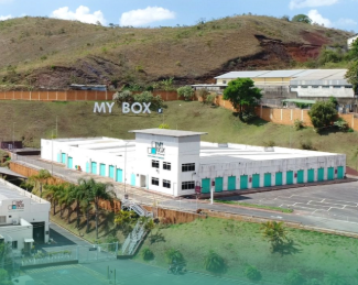 Fachada da My Box Self Storage, base de retirada da van